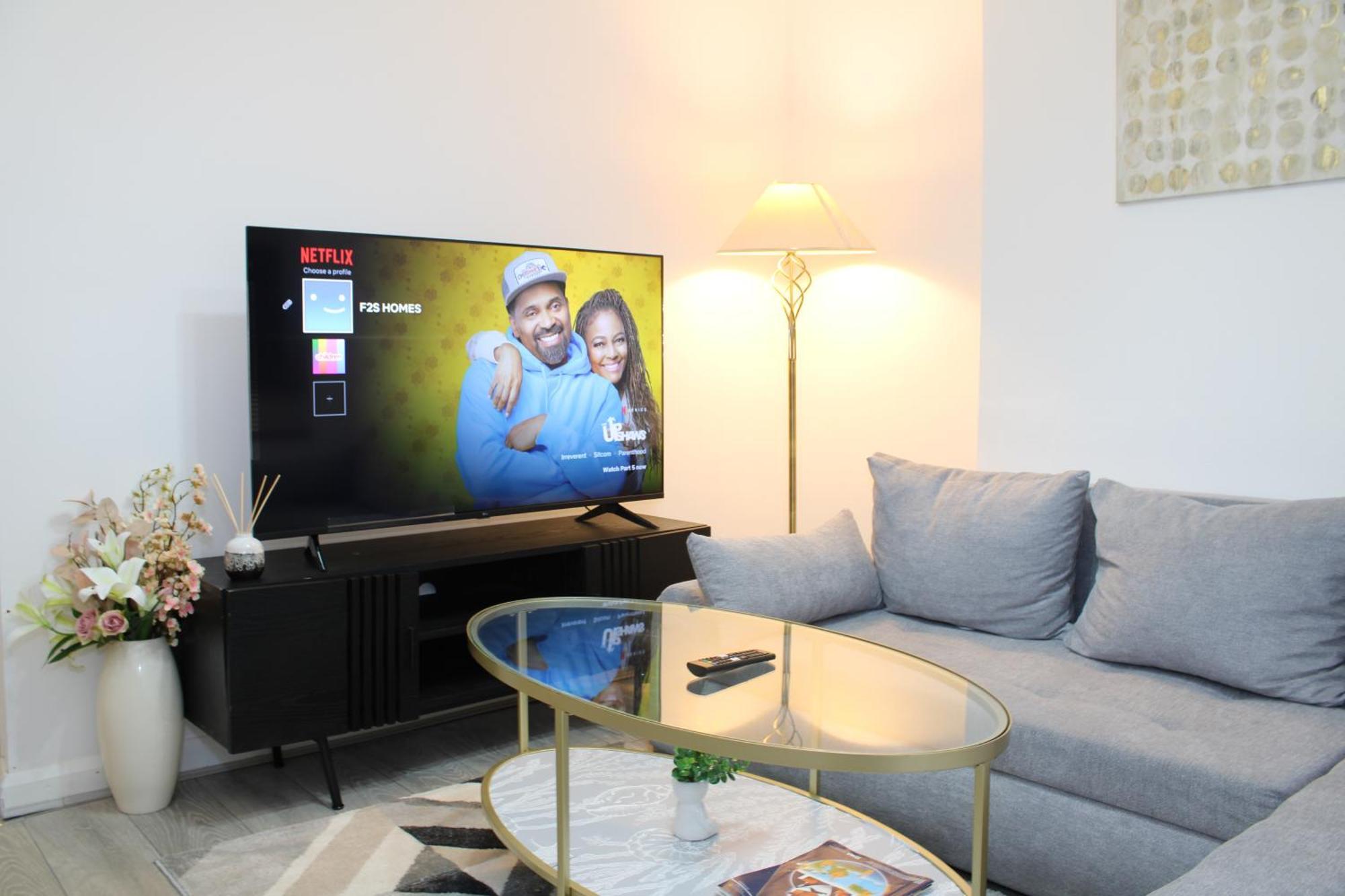 F2S Serviced Apartments 2Bedroom Terrace House With Free Wifi Netflix Suitable For Contractors Walking Distance To Train Station Derby Bagian luar foto